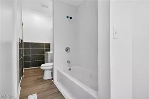 17620 St Clair Ave., Loveland, OH 44110 - Photo 29