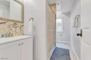 2257 Grandview Ave, Cleveland Heights, OH 44106 - Photo 15