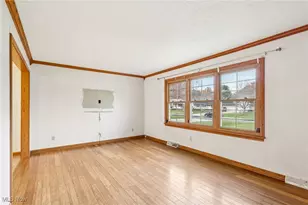 1470 Turnberry Dr, Youngstown, OH 44512 - Photo 7