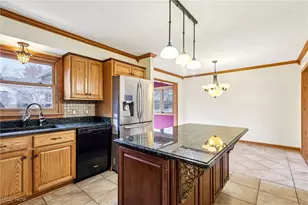 1470 Turnberry Dr, Youngstown, OH 44512 - Photo 13