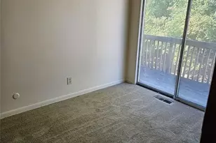 2256 Maryland Ave, Akron, OH 44314 - Photo 5