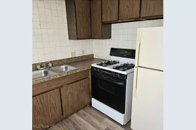 2256 Maryland Avenue, Akron, OH 44314 - Photo 3