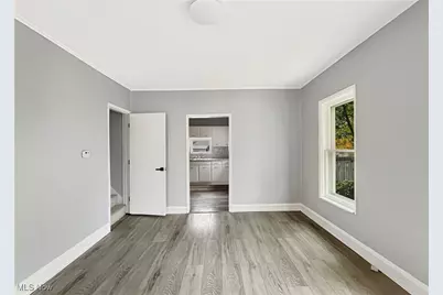 213 Gates Avenue, Elyria, OH 44035 - Photo 7