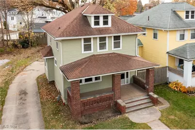 2017 W Erie Avenue, Lorain, OH 44052 - Photo 3