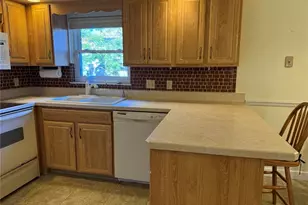 9474 Stoney Creek Ln, Parma Heights, OH 44130 - Photo 13