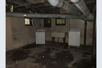 8420 Vineyard Avenue, Loveland, OH 44105 - Photo 15