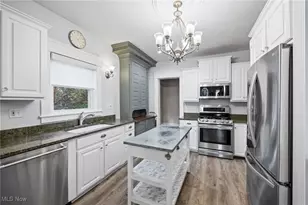 81 Edgerton Rd, Akron, OH 44303 - Photo 19