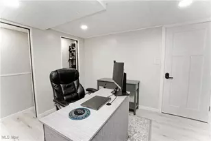 255 S Beverly Ave, Austintown, OH 44515 - Photo 21