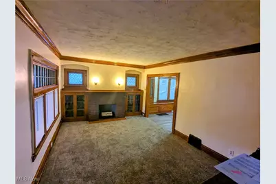 10604 Saint Mark Avenue, Loveland, OH 44111 - Photo 3