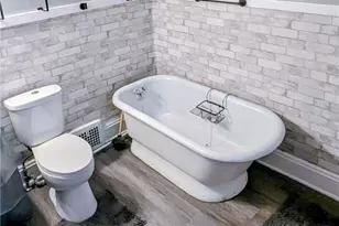 10604 St Mark Ave, Loveland, OH 44111 - Photo 9