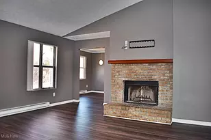 5178 Berkeley Dr, Sheffield Village, OH 44054 - Photo 9