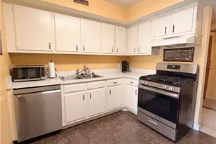 6340 Greenwood Pkwy, Sagamore Hills, OH 44067 - Photo 5