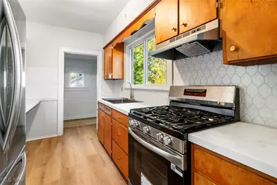 328 Stull Avenue, Akron, OH 44312 - Photo 13