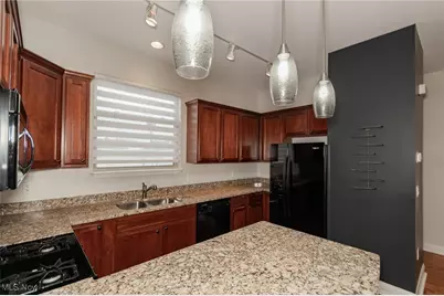 12591 Larchmere Boulevard #W-6, Loveland, OH 44120 - Photo 15