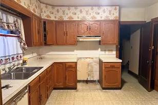 12722 Holburn Ave, Loveland, OH 44105 - Photo 3