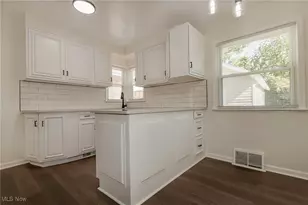 4839 E 94th St, Garfield Heights, OH 44125 - Photo 13