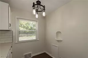 4839 E 94th St, Garfield Heights, OH 44125 - Photo 15
