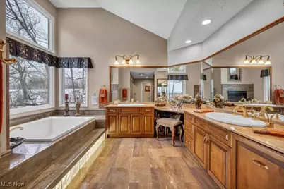 4670 Figgie Drive, Willoughby, OH 44094 - Photo 21