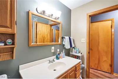 479 Junior Avenue, Akron, OH 44312 - Photo 7