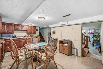 29 S Bentley, Niles, OH 44446 - Photo 19