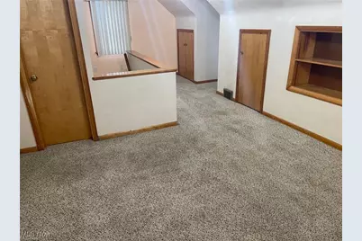 2224 Coral Sea Drive, Youngstown, OH 44511 - Photo 9