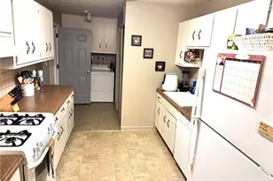 24645 Eldridge Blvd, Huber Heights, OH 44146 - Photo 9