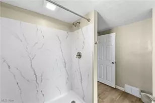 536 Yale Ave, Barberton, OH 44203 - Photo 25