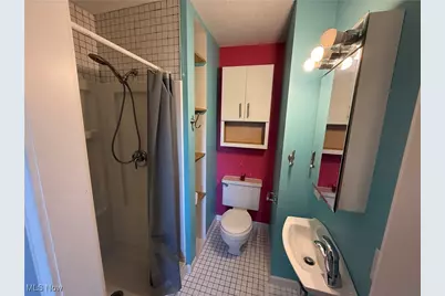 107 Broad Street, St Clairsville, OH 43950 - Photo 13