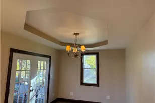 107 Broad St, St Clairsville, OH 43950 - Photo 7