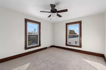 4034 Broadway Avenue NE, Louisville, OH 44641 - Photo 21