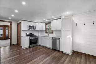 4034 Broadway Ave NE, Louisville, OH 44641 - Photo 11