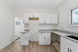 1206 Diagonal Rd, Akron, OH 44307 - Photo 13