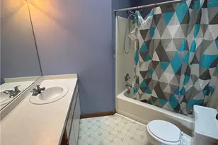 1233 Red Tail Hawk Ct, Boardman, OH 44512 - Photo 11