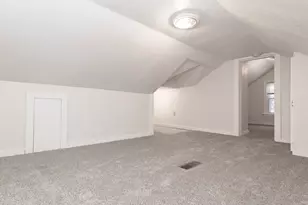 638 E Broad St, Elyria, OH 44035 - Photo 29