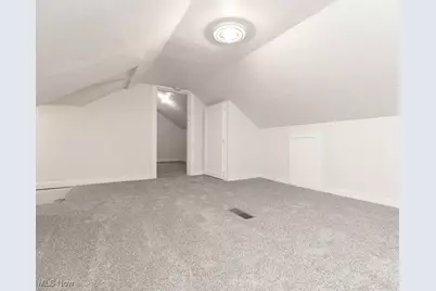 638 E Broad Street, Elyria, OH 44035 - Photo 25