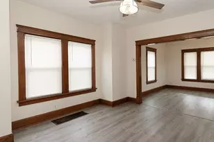 638 E Broad St, Elyria, OH 44035 - Photo 11