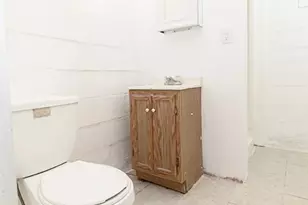 638 E Broad St, Elyria, OH 44035 - Photo 43