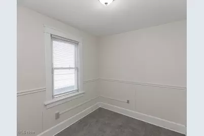 638 E Broad Street, Elyria, OH 44035 - Photo 37