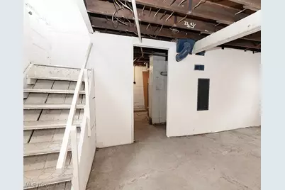 638 E Broad Street, Elyria, OH 44035 - Photo 47