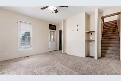 126 W 3rd Street, Frazeysburg, OH 43822 - Photo 9