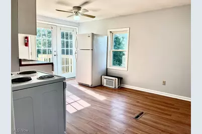 1104 4th Street SW, Massillon, OH 44647 - Photo 5