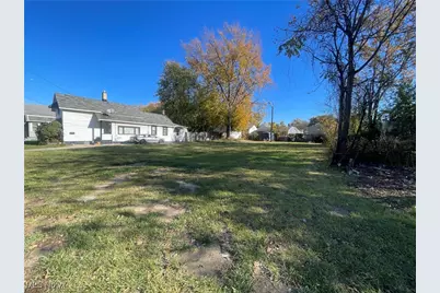 3305 W 34th Street, Loveland, OH 44109 - Photo 1