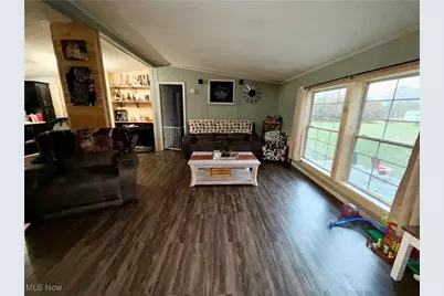 10150 Portie-Flamingo, Corning, OH 43730 - Photo 5