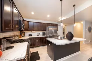 1393 Cross Cove, Austintown, OH 44515 - Photo 13