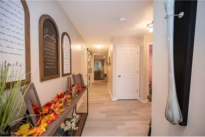 1393 Cross Cove, Austintown, OH 44515 - Photo 7