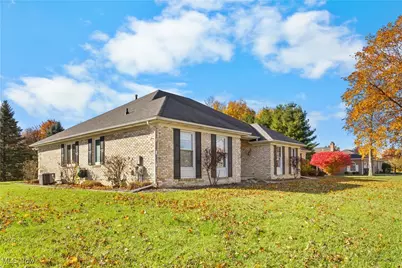 4082 Huntington Court, Ashtabula, OH 44004 - Photo 7