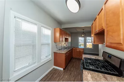 2035 Chesterland Avenue #up, Oakwood, OH 44107 - Photo 21