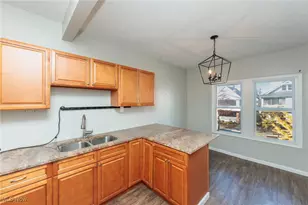 2035 Chesterland Ave, Oakwood, OH 44107 - Photo 15