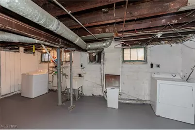 2035 Chesterland Avenue #up, Oakwood, OH 44107 - Photo 43