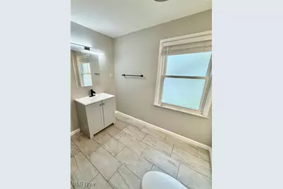 2379 Charney Road, University Heights, OH 44118 - Photo 9